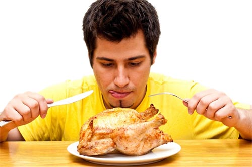 Người bị viêm lợi có ăn được thịt gà hay không?